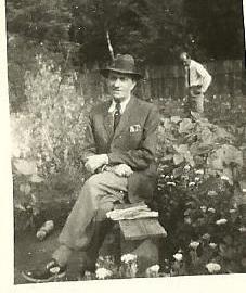 Bronislaw-Wysoczanski-ogrodek-Kadecka-26-Lwow-1943-w-tle-Stan