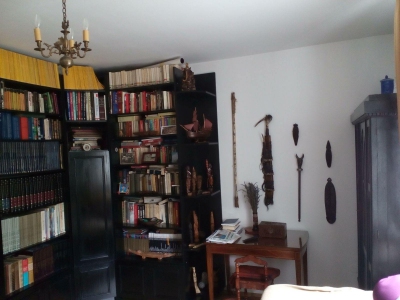 Biblioteka Ganesh Indie, miecz Borneo Polinezja Nowa gwinea Afryka