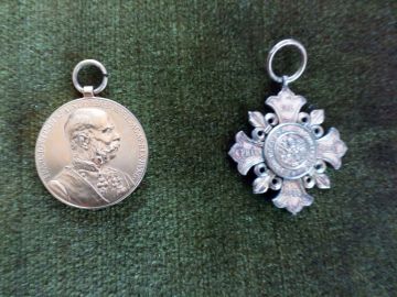 Eugeniusz-Wysoczanski-ordery-austriacki-i-papieski