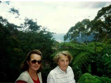 Jadwiga-LdeB-z-synowa-Jolanta-Gory-Blekitne-NSW-1994