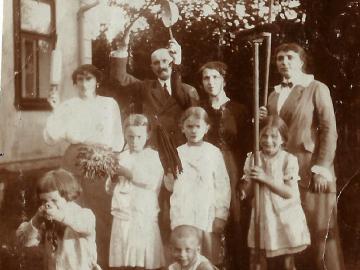 Jan-i-Stefania-LdeB-z-dziecmi-i-Waleria-LdeB-z-dziecmi