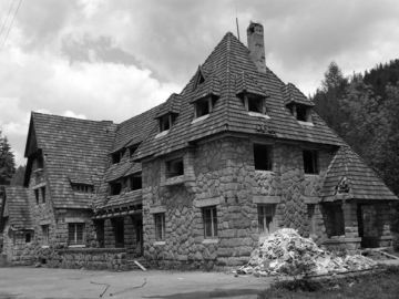 Pensjonat-Straszny-Dwor-Tatarow-rok-2012-fot.-J.czubinski