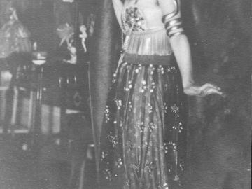 Maria-Wysoczanska-z-d-Romaszkan-bal-kostiumowy