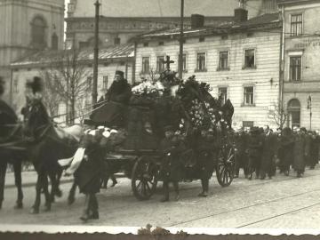 pogrzeb-M-Wysoczanskiej-3-ulice-Lwowa
