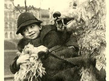 Ja-Krakow-wiosna-1945-Park-Krakowski