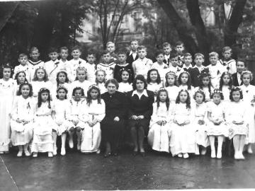 M.P.-LdeB-Komunia-Sw.-Krakow-1947-Szkola-Kaplinskiej