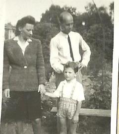 Z-Ciocia-Irka-i-Ojcem-Lwow-1943