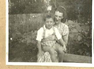 Z-Mama-Lwow-1943