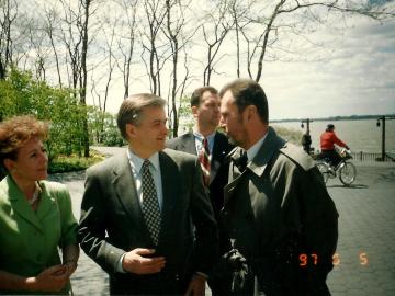 Z-p.p.-Cimoszewiczami-NYC-1997