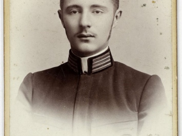 roman-longchamps-de-berier1