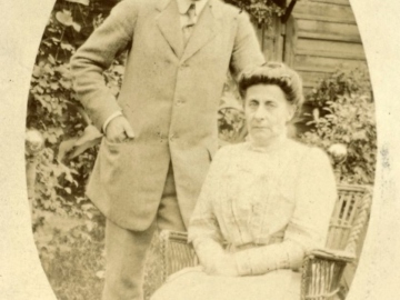 roman-longchamps-z-matka-helena-rieger