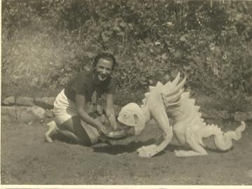 ScanIrena-trzcinska-z-maszkaronem-Tatarow-willa-Bialy-Dom-1