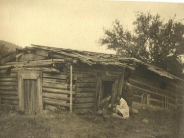Tatarow-koliba-na-poloninie-Lolo-Elsner-i-Litka-1935